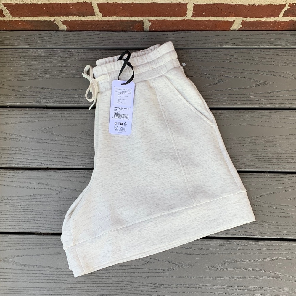 Varley Alder High Rise Short 5.5